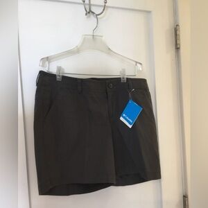 NWT Columbia women’s compass ridge short